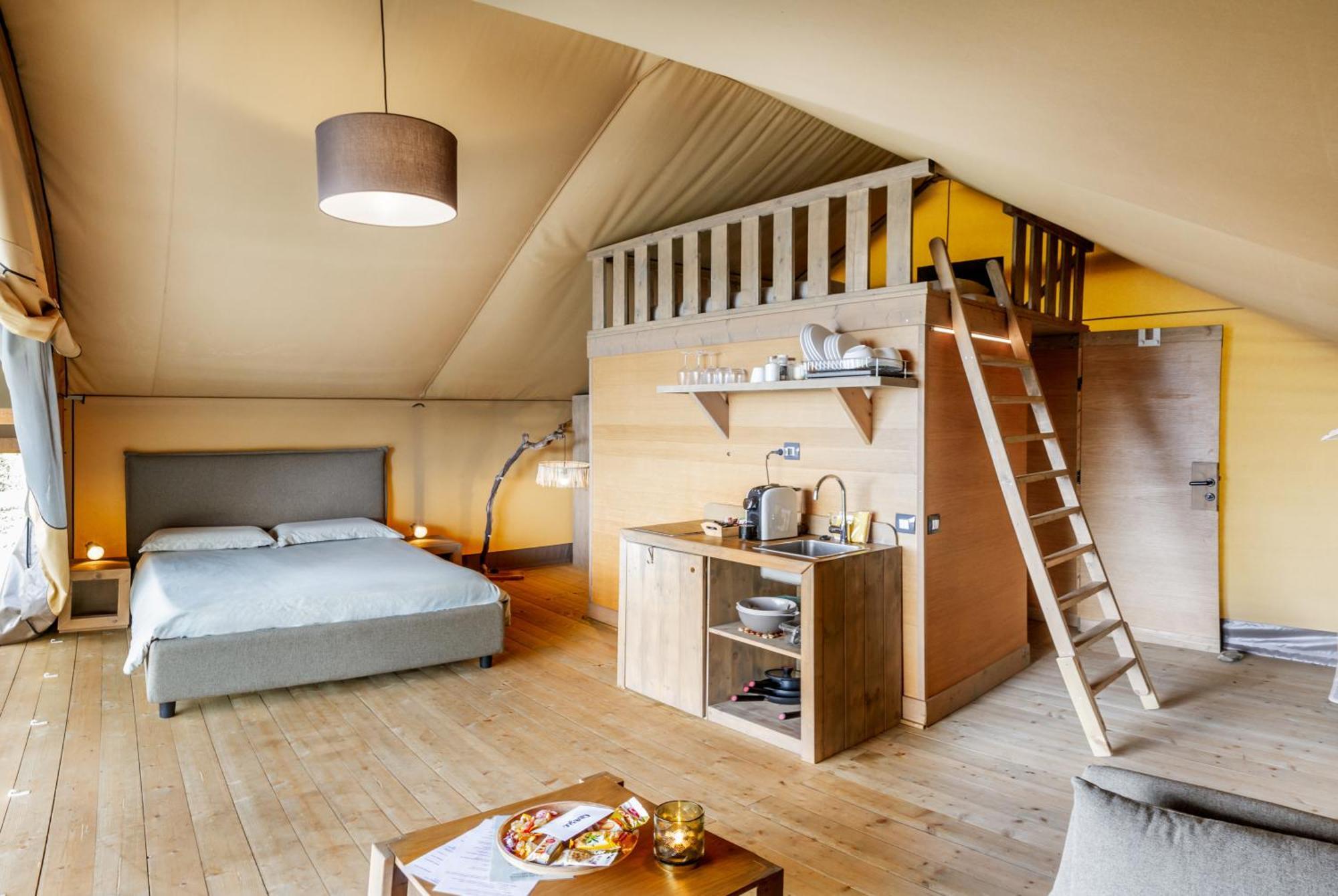 ホテル Glamping Grancia グロッセート エクステリア 写真